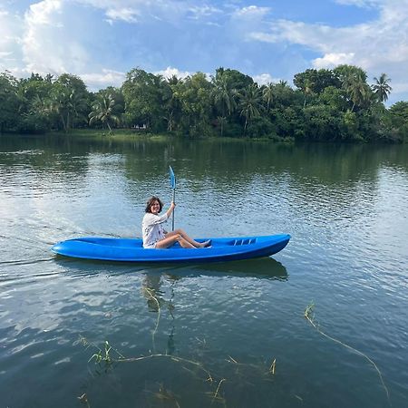 Yonan River Face Safari Resort Udawalawe Esterno foto